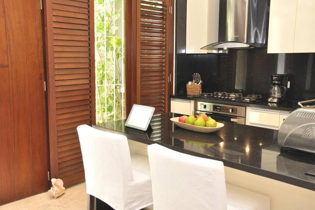 Apartamento Charming 1br In The Heart Of Cartagena's Old Cartagena