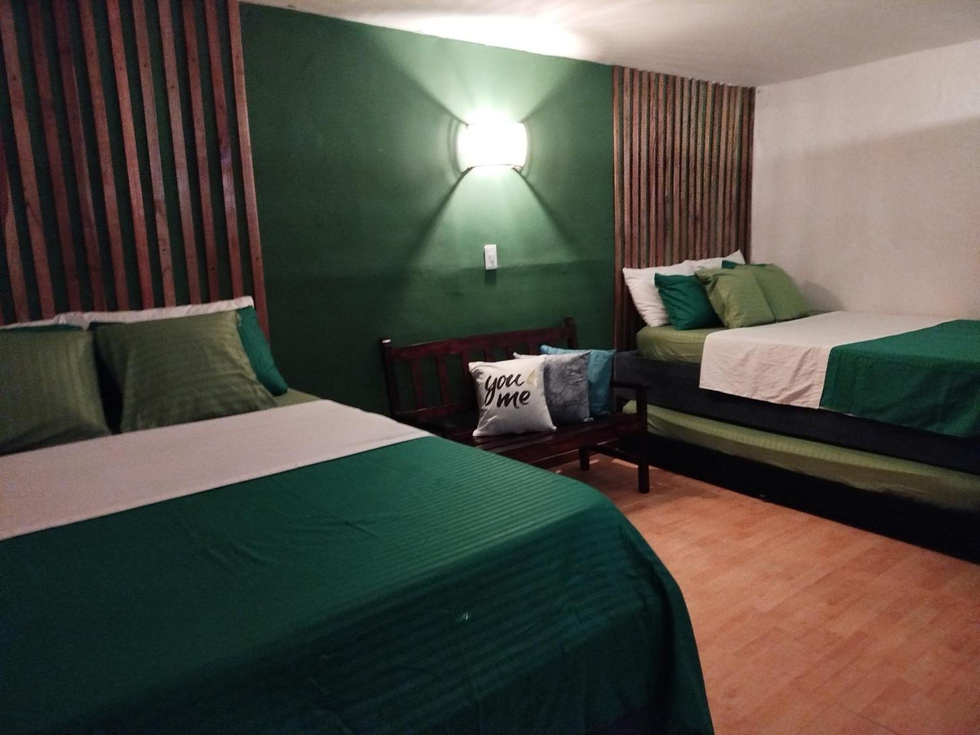 Bed and breakfast Habitacion Familiar Hasta Para 8 Personas Frente Al Mar Con Aire Acondicionado Y Wifi *