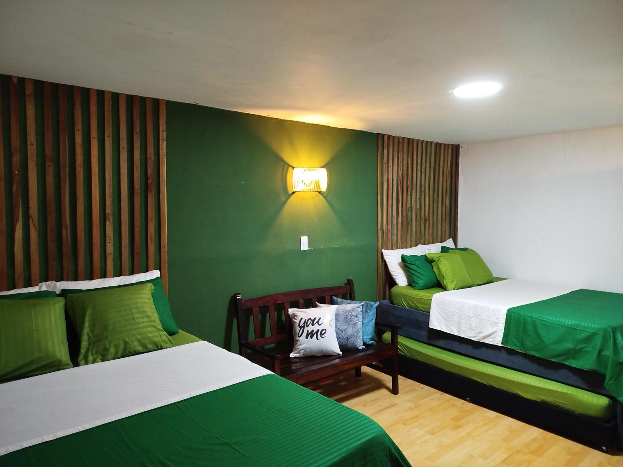 Bed and breakfast Habitacion Familiar Hasta Para 8 Personas Frente Al Mar Con Aire Acondicionado Y Wifi *