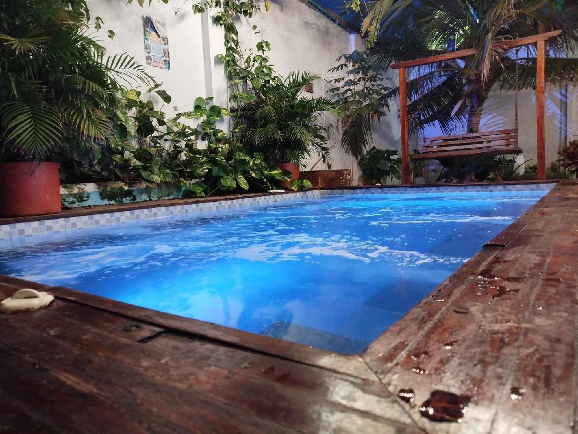 Habitacion Familiar Hasta Para 8 Personas Frente Al Mar Con Aire Acondicionado Y Wifi Bed and breakfast Cartagena