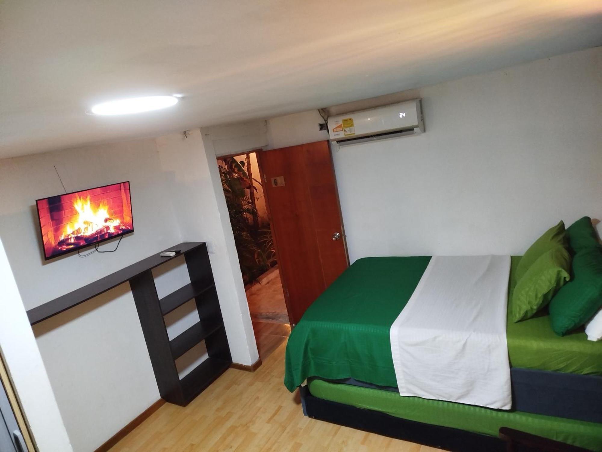 Habitacion Familiar Hasta Para 8 Personas Frente Al Mar Con Aire Acondicionado Y Wifi *