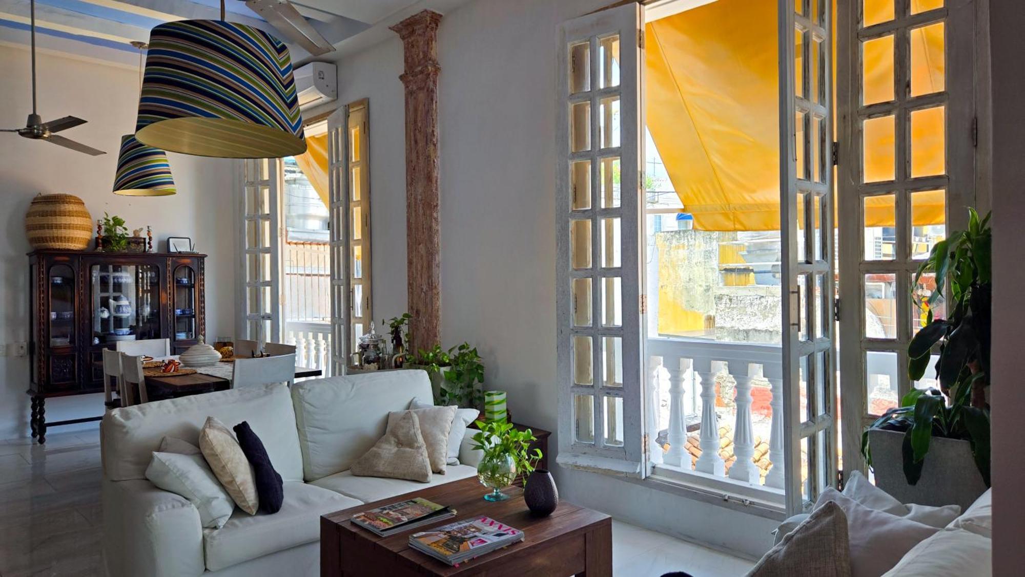 Casa Azul - Alma Hotel