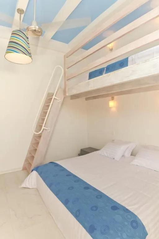 Casa Azul - Alma Hotel