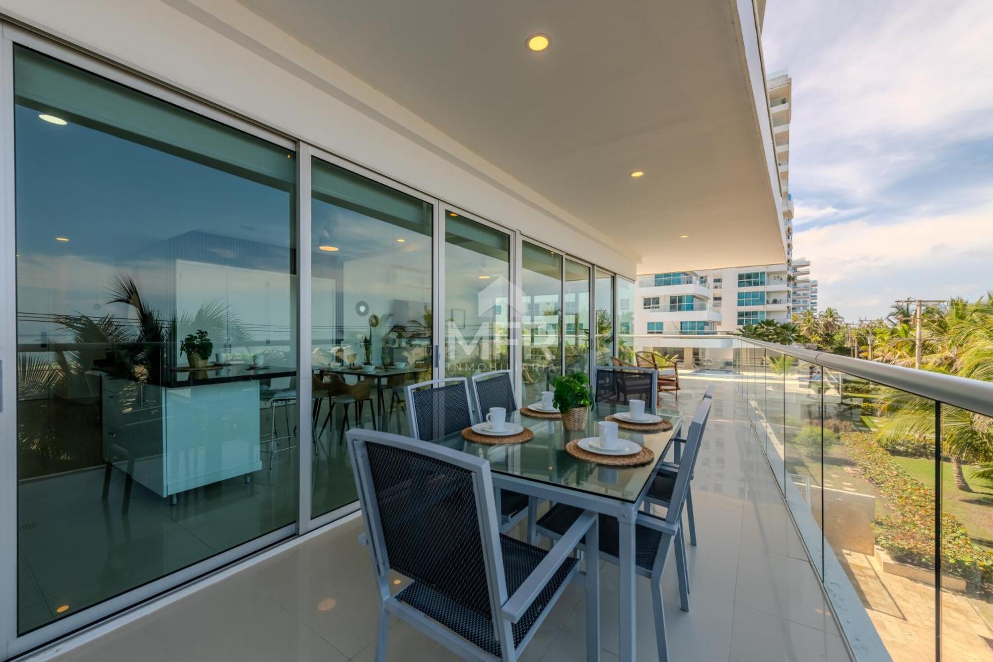 Morros Epic Beachfront *