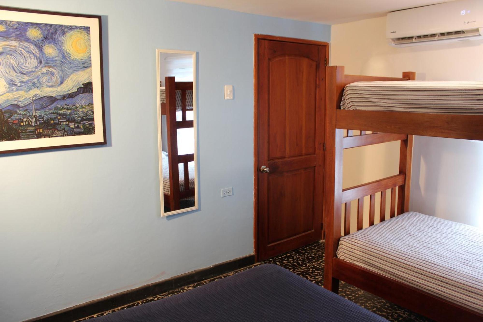 Cozy Apt. On Manga Bay Blvd. * Cartagena