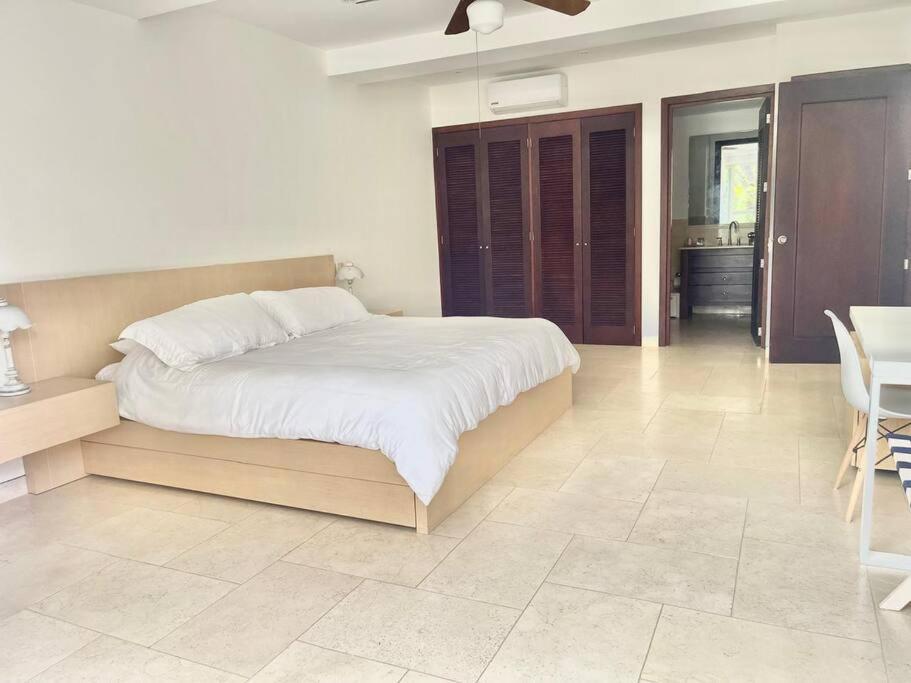 Apartamento Modern Comfort - Spacious 2br In Walled