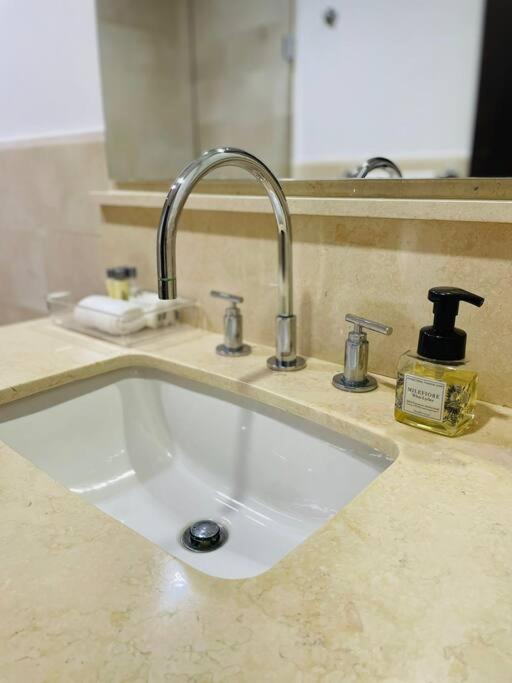 Apartamento Modern Comfort - Spacious 2br In Walled *