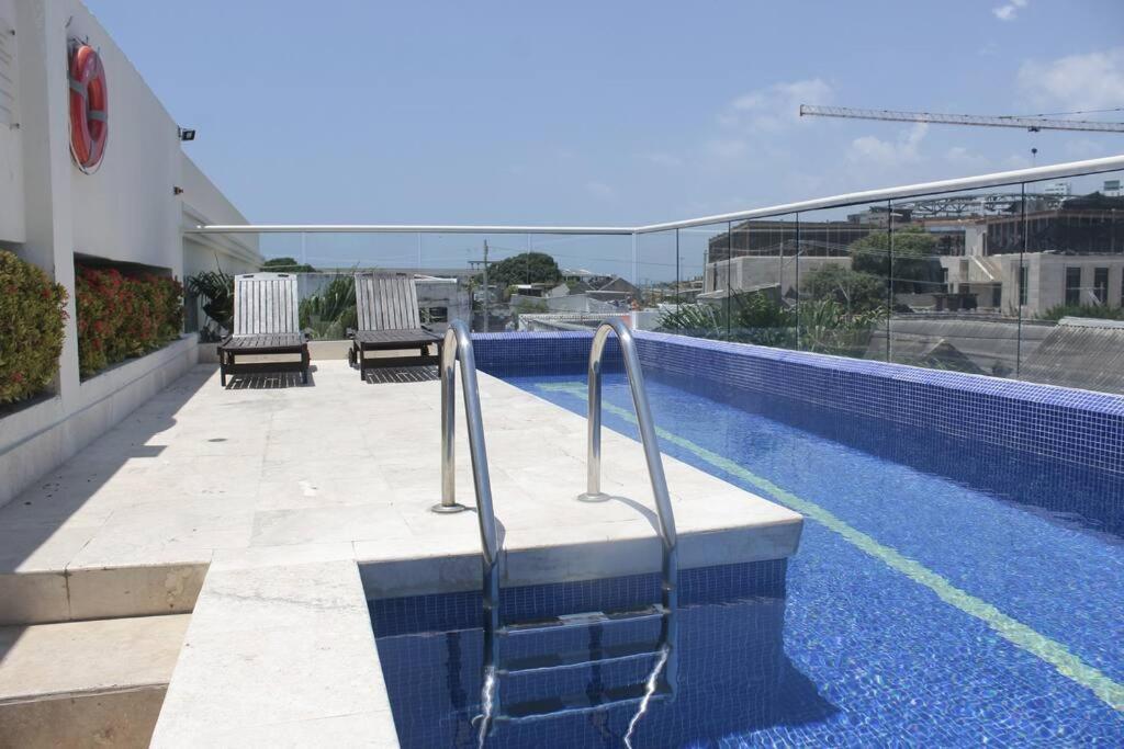 Modern Comfort - Spacious 2br In Walled Apartamento