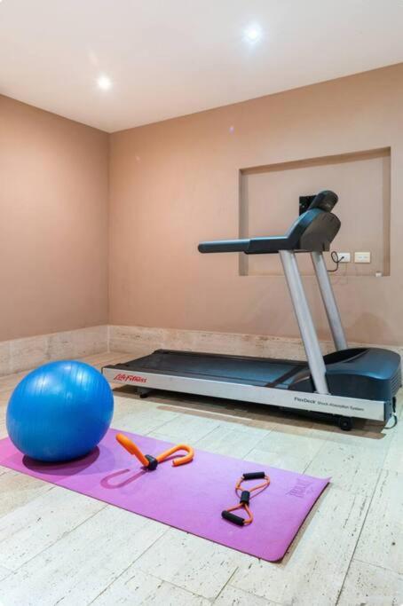 Modern Comfort - Spacious 2br In Walled Apartamento
