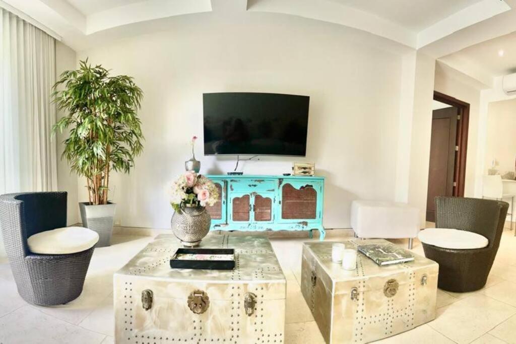 Modern Comfort - Spacious 2br In Walled Apartamento Cartagena