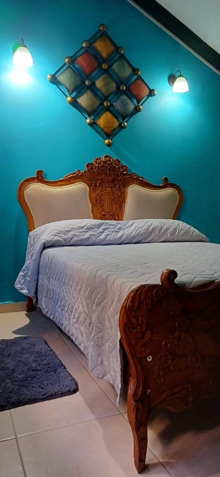 Con Bano Privado En El Corazon De Manga Habitación en casa particular Cartagena