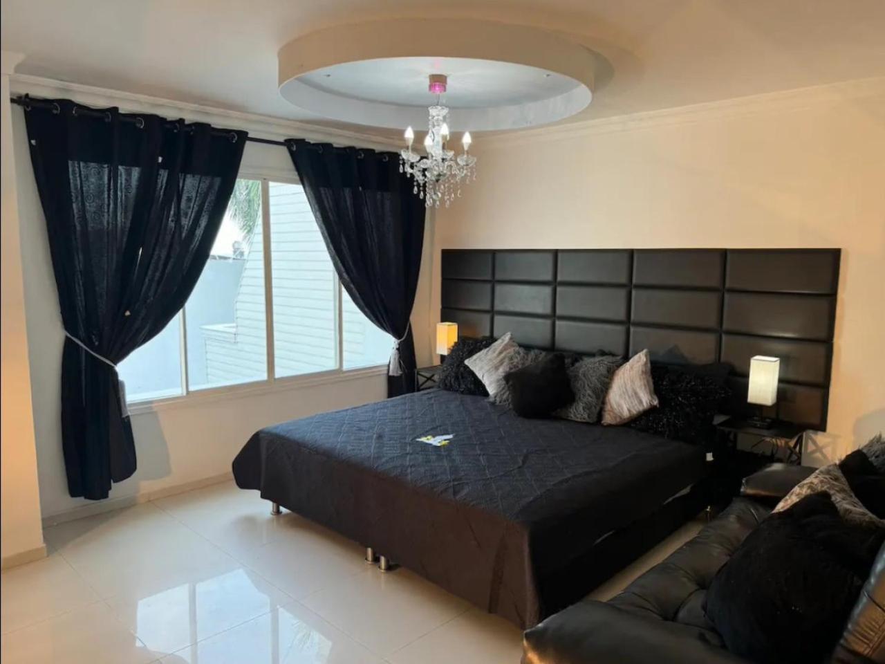 Ctg Fiesta Playa Private Heated Jacuzzis Сasa de vacaciones Cartagena