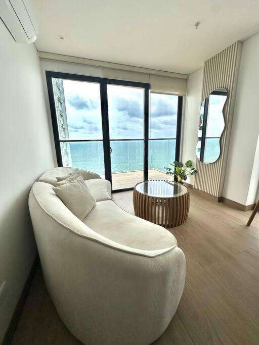 Murano Centro - Luxury On 21th Floor Apartment