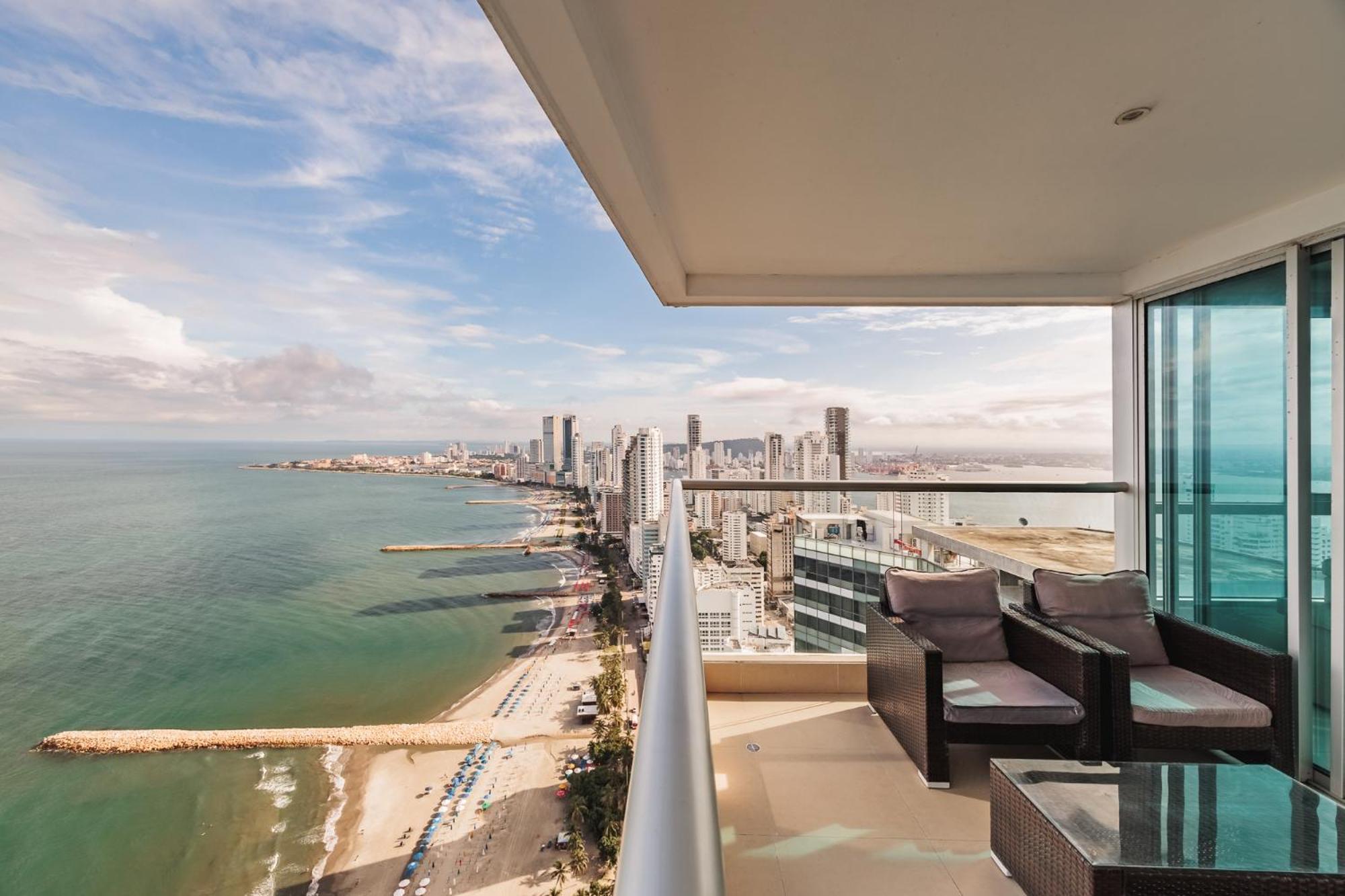 Exclusivo Penthouse Con Vistas Incomparables Al Mar En Bocagrande Cartagena