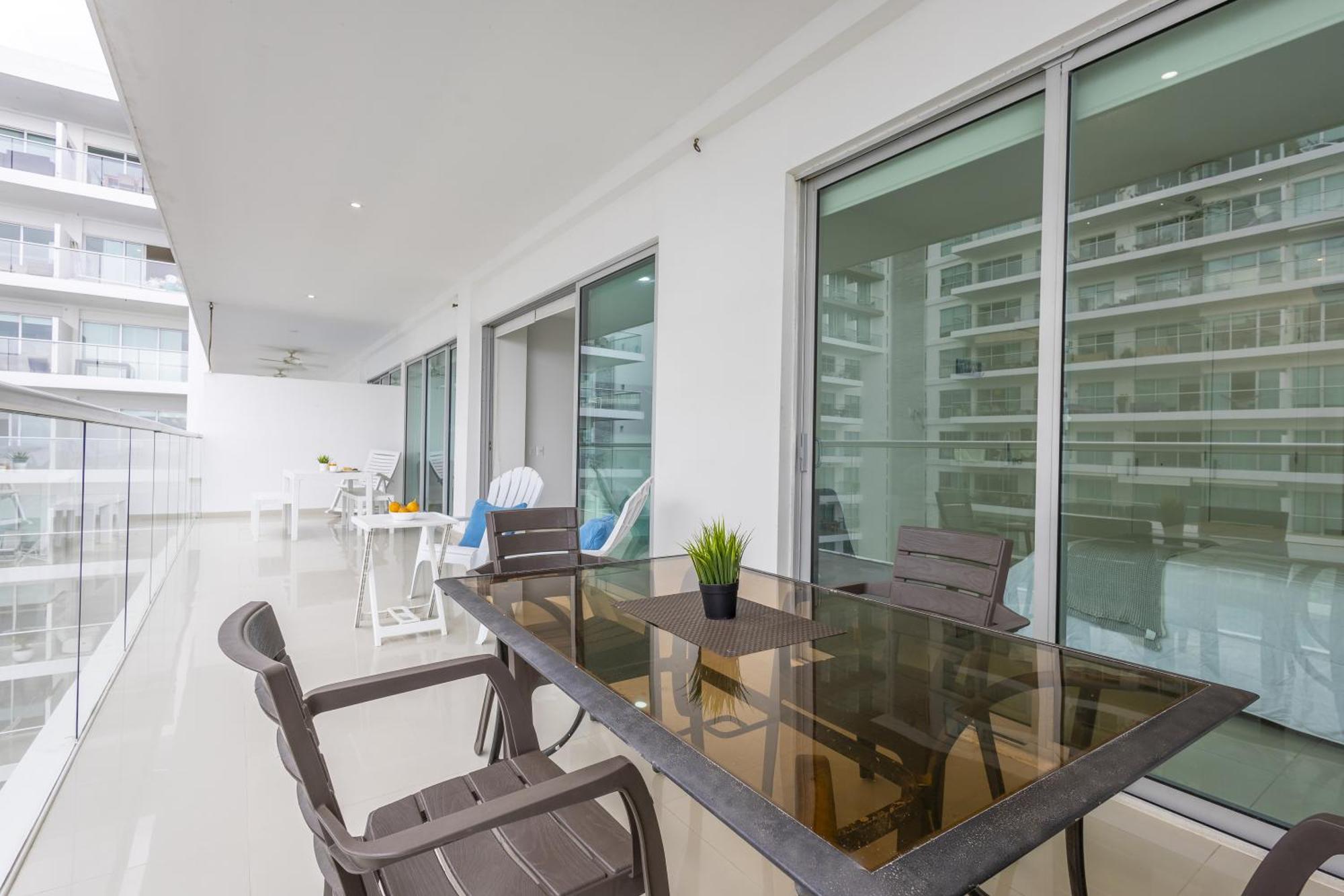 Morros Pelican Exclusive - Livin Colombia Cartagena