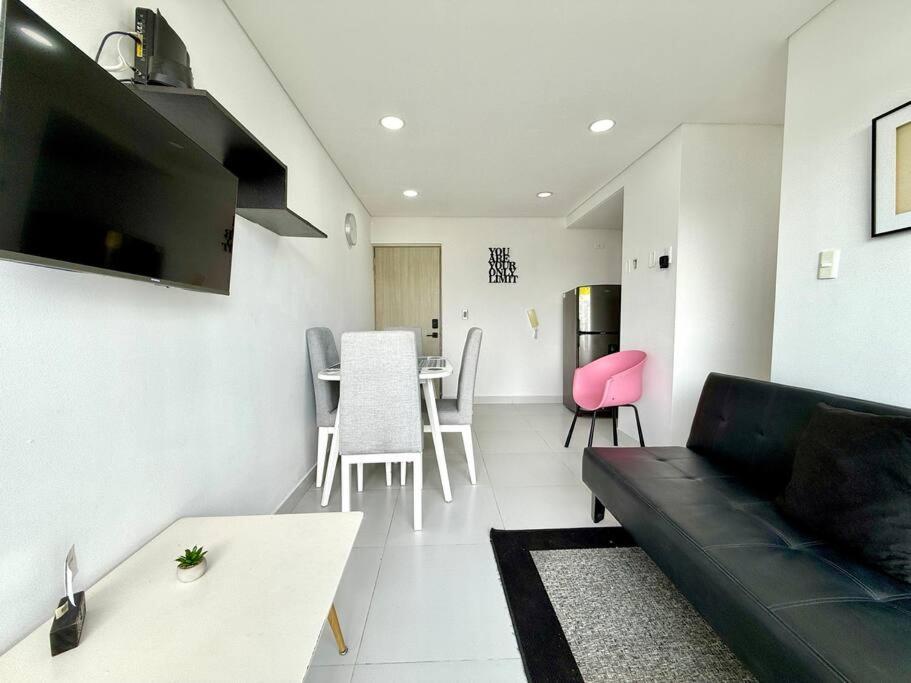 Apartamento Beautiful 3hab Near Old & Airport *