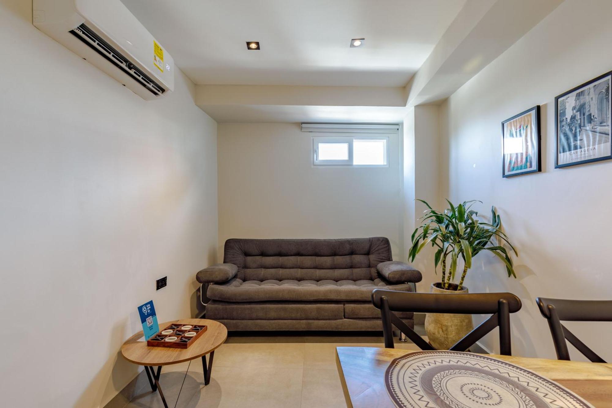De La Cruz Aparthotel