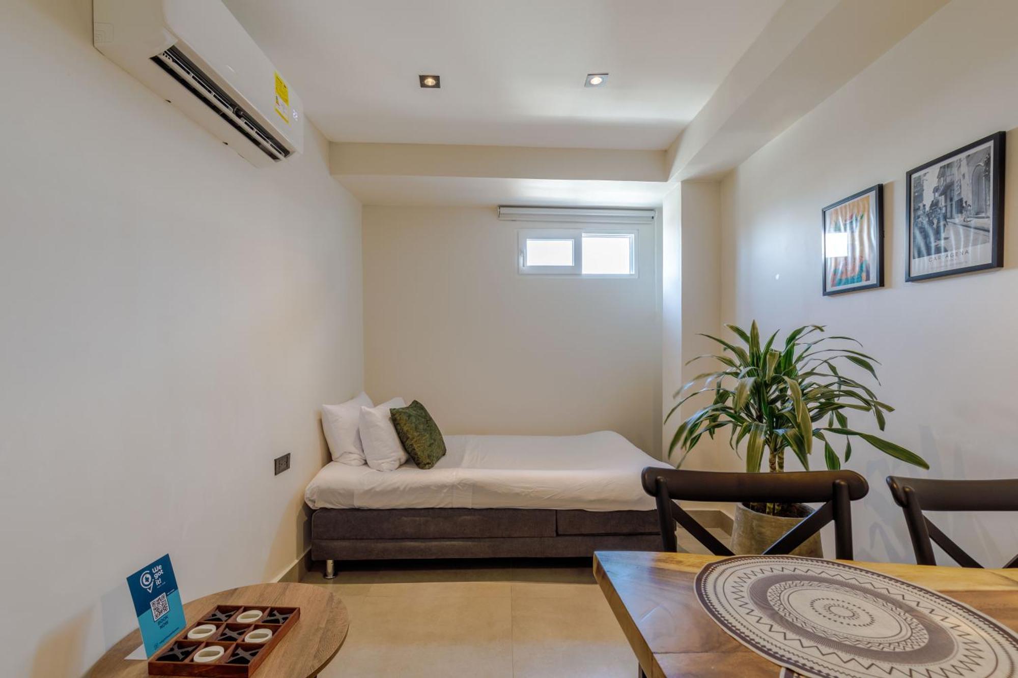 De La Cruz Aparthotel