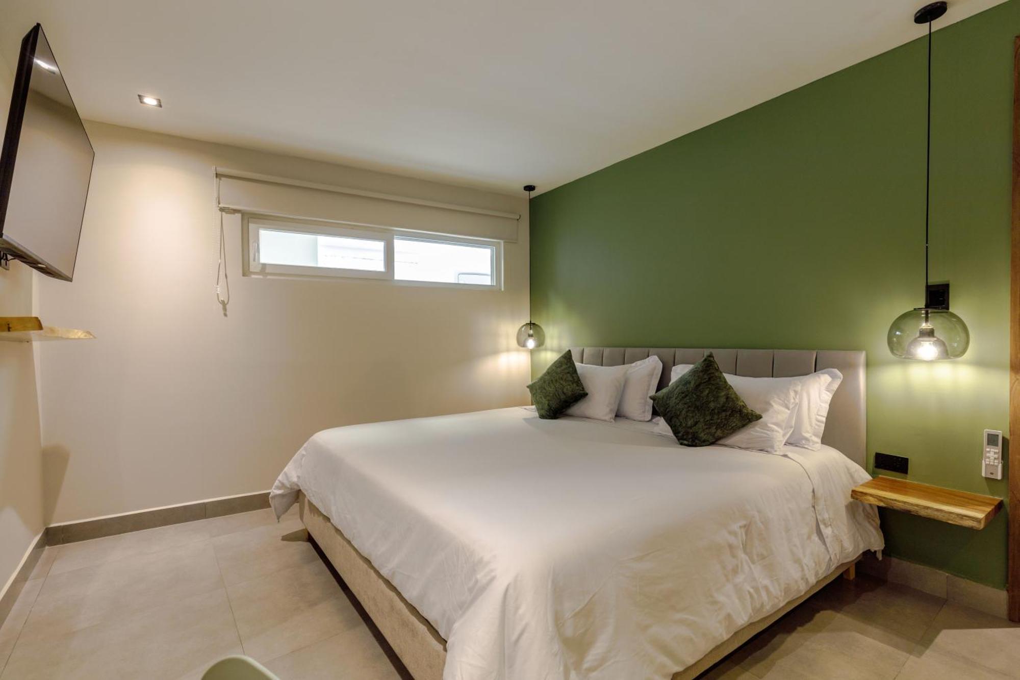 De La Cruz Aparthotel