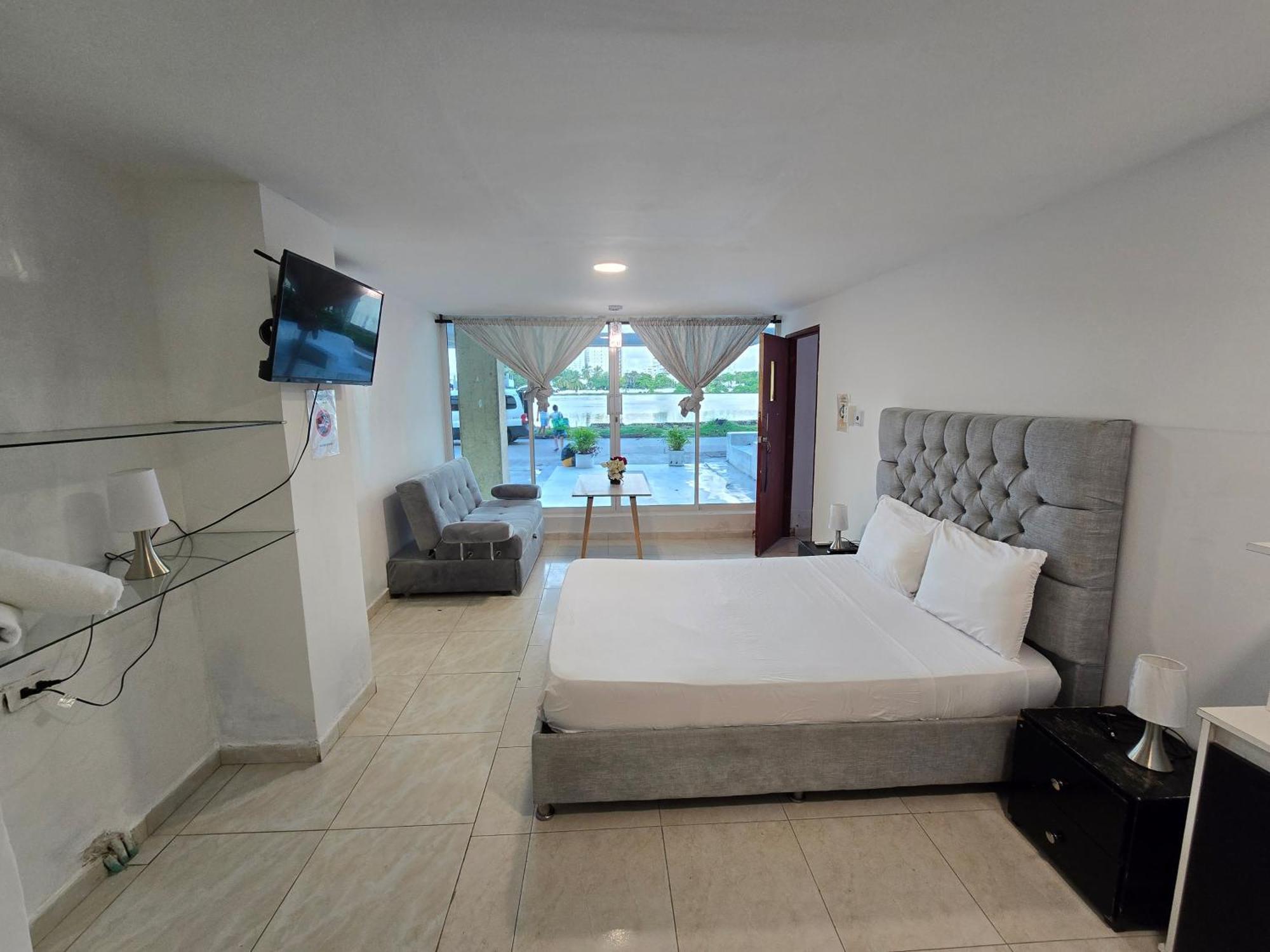 Apartahotel Marina Del Rey Gaitan