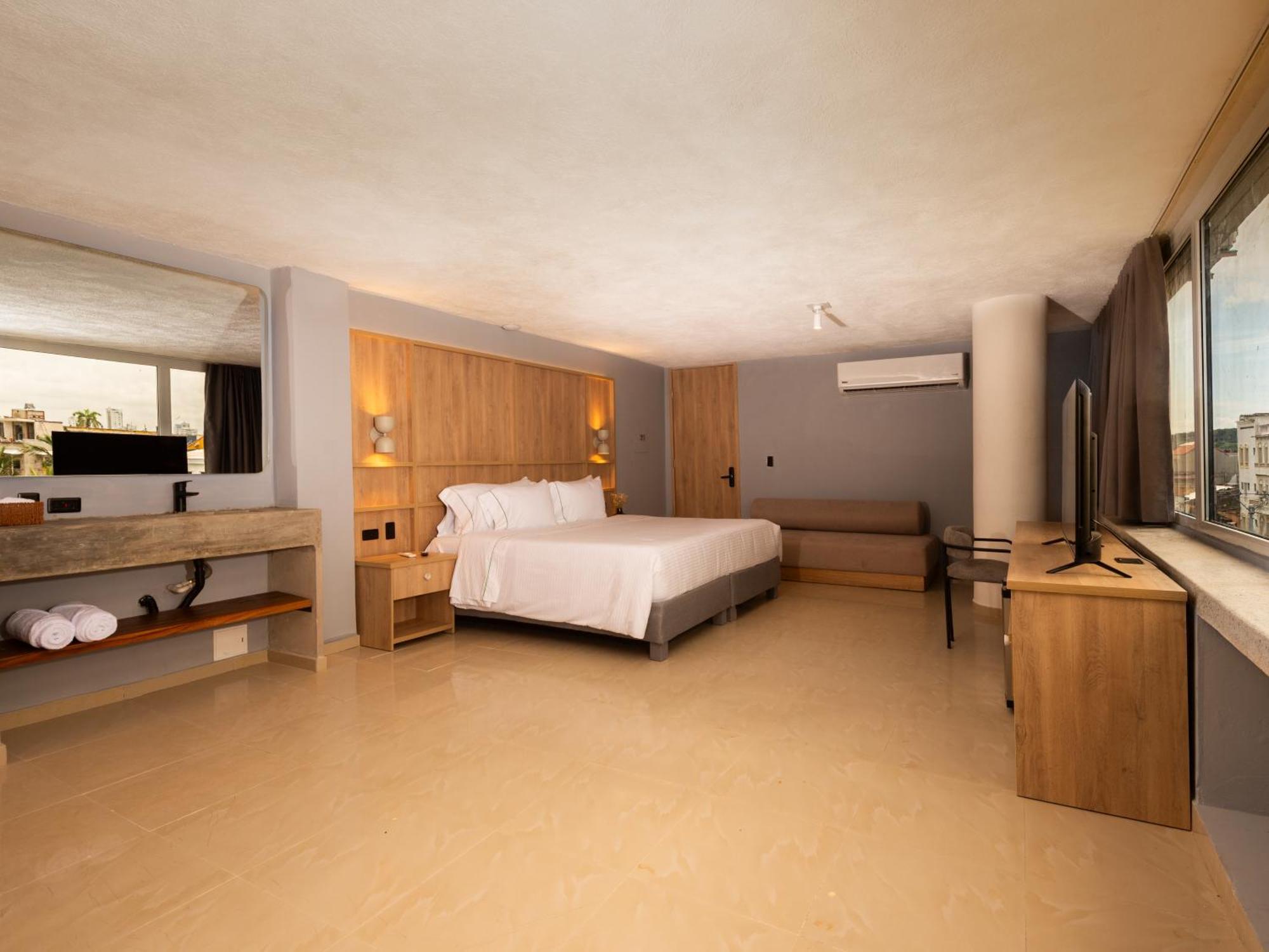 Hotel Mood Matuna *