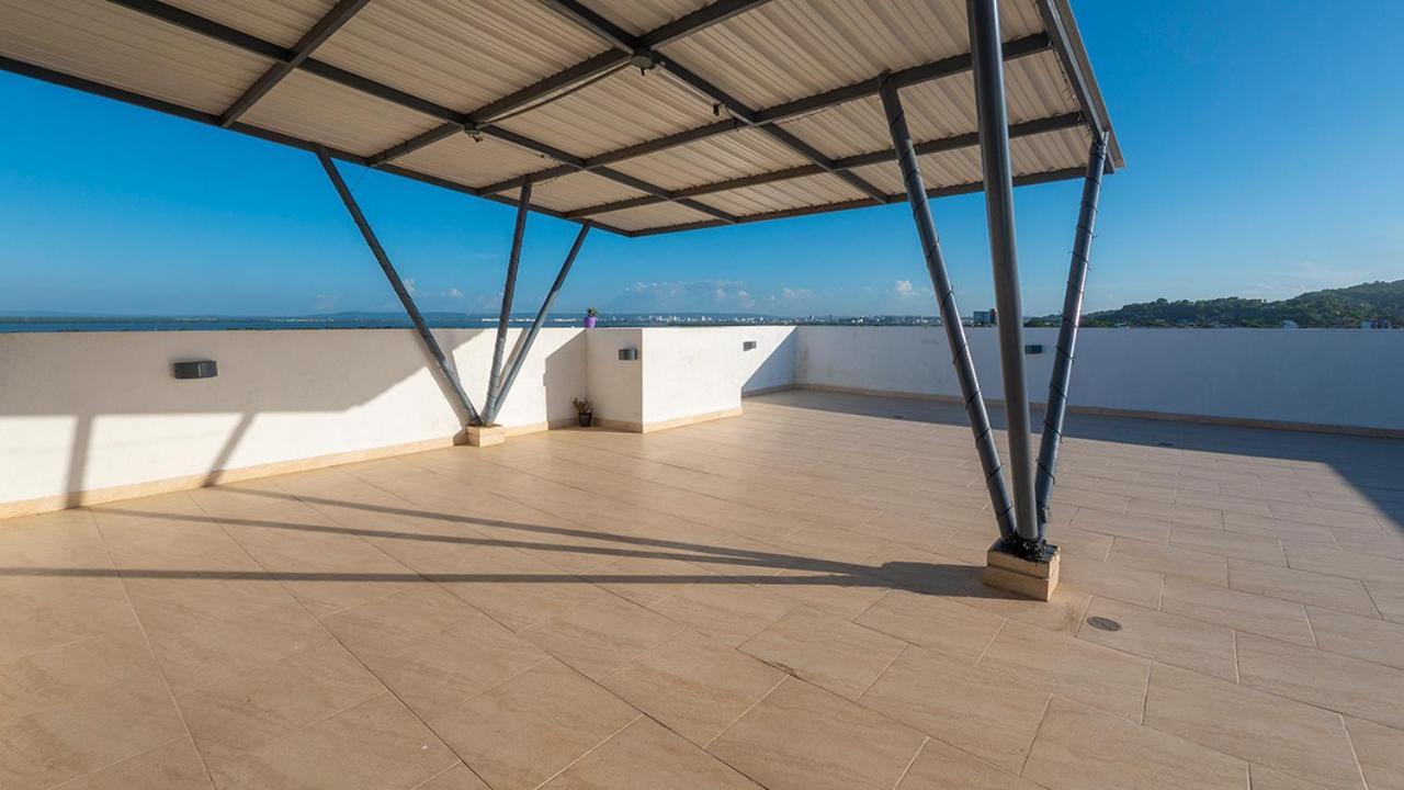 La Frontier Luxury Penthouse Apartamento