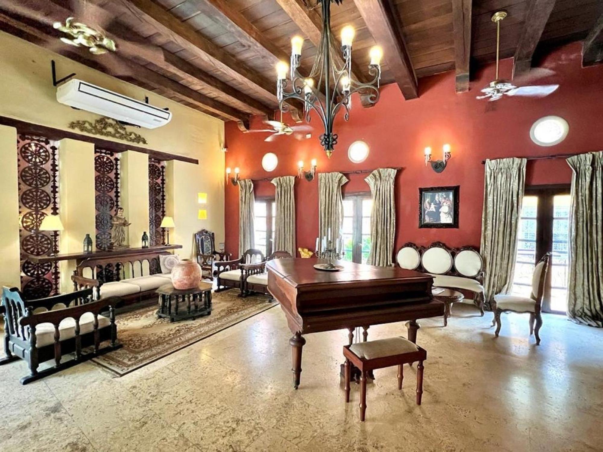 8aps-4 Luxury House In The Historic Center With Pool Air Conditioning And Wifi