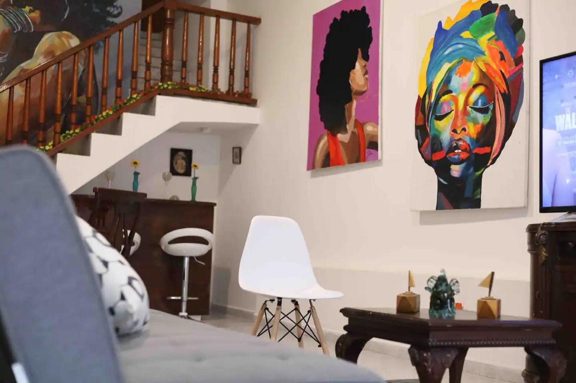 2ag-1m House With Beautiful Galleries In Gethsemane With Jacuzzi