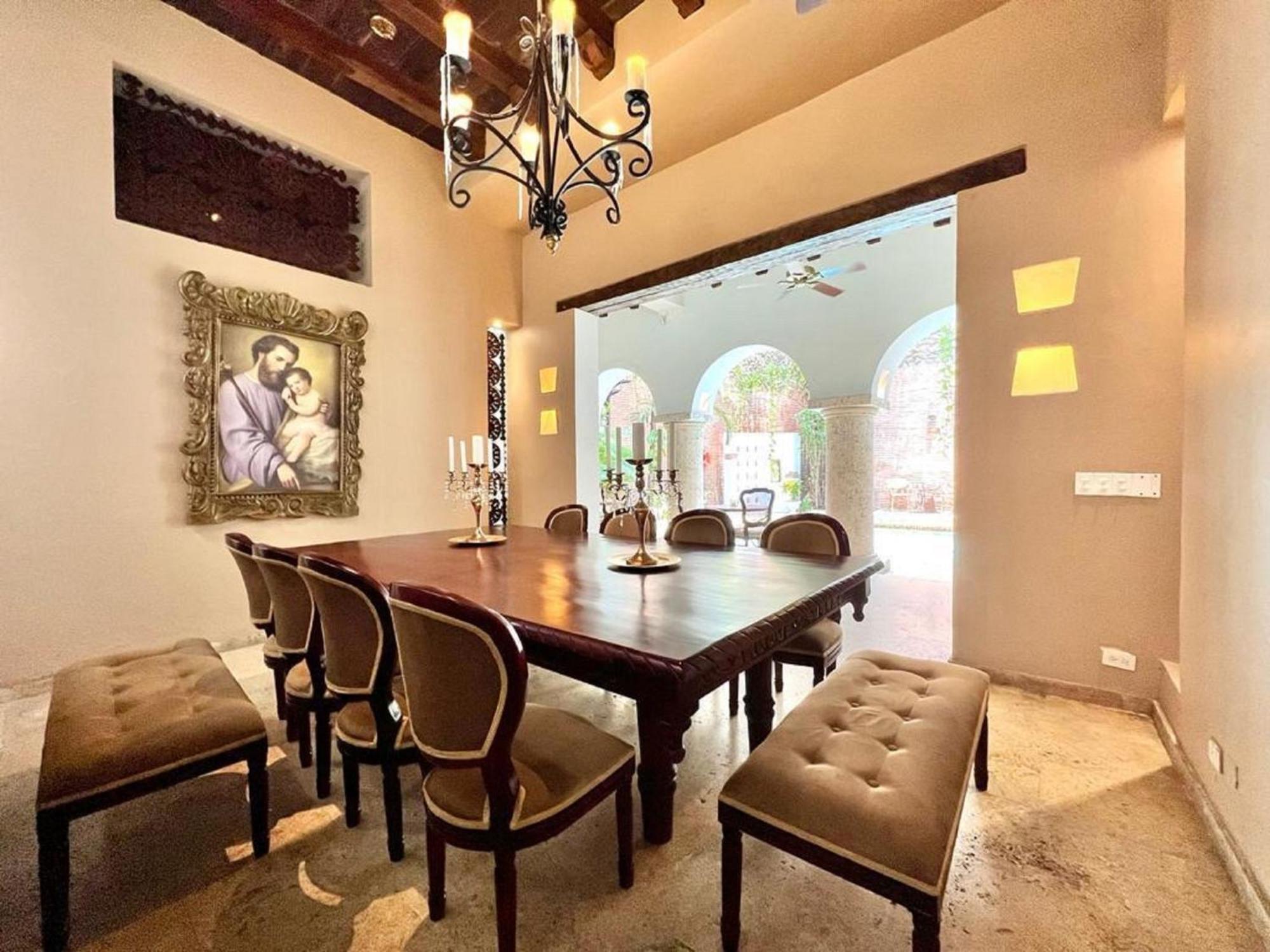 Сasa de vacaciones 8aps-4 Luxury House In The Historic Center With Pool Air Conditioning And Wifi *