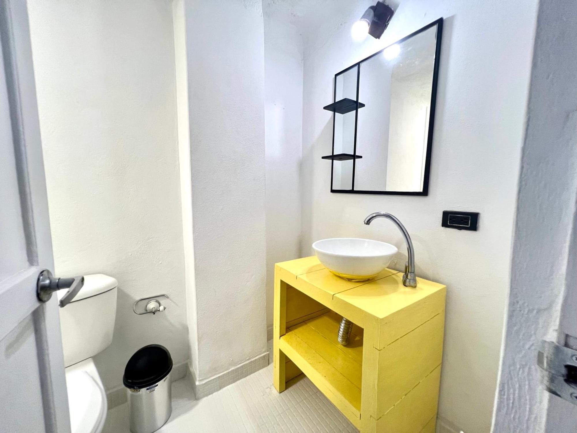 Lovely Duplex With Balcony! Cartagena