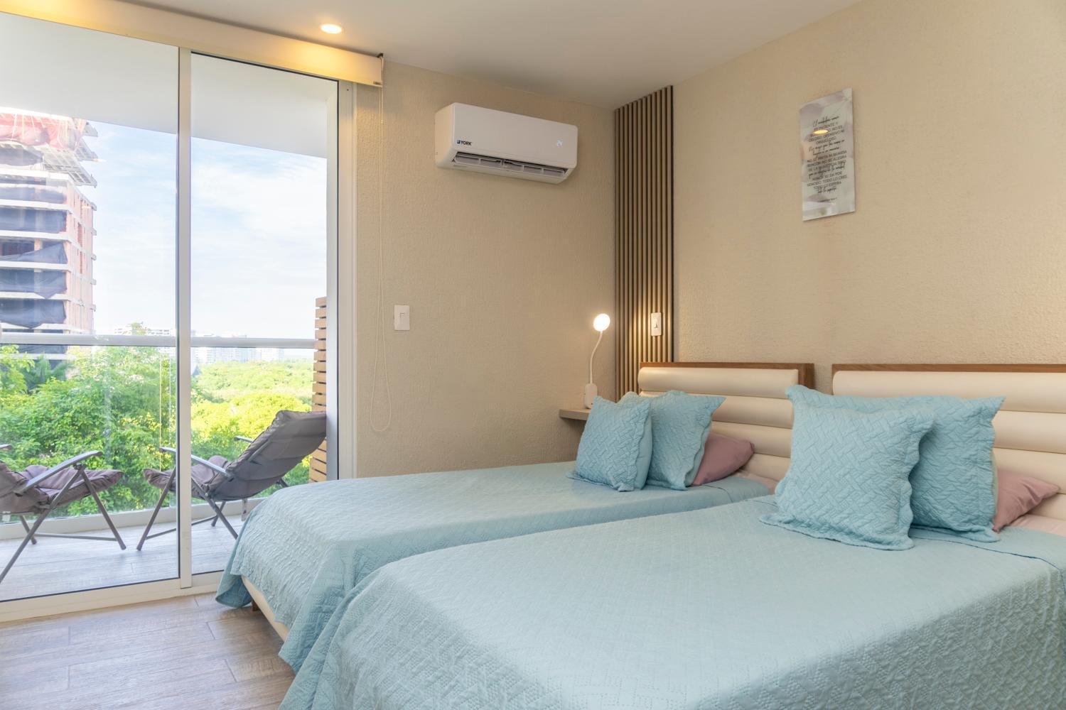 Dominique Cartagena, Beautiful 2 Bedroom