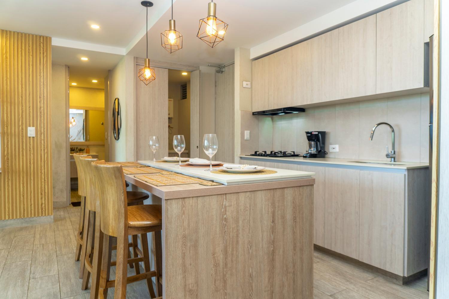 Dominique Cartagena, Beautiful 2 Bedroom Apartment Cartagena