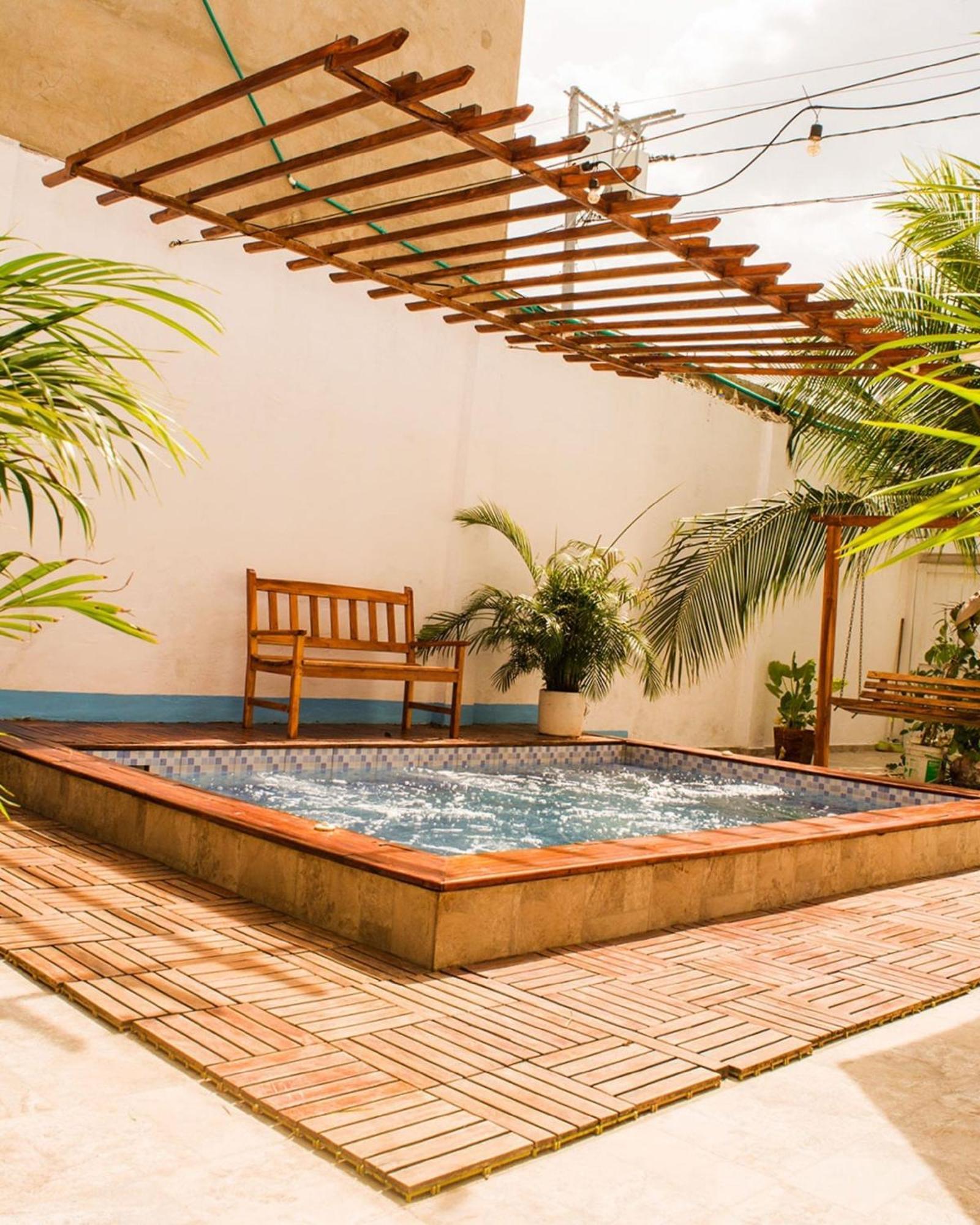 Pensión In Guest - Hb2 In La Boquilla Cartaena With Air Conditioning And Jacuzzi