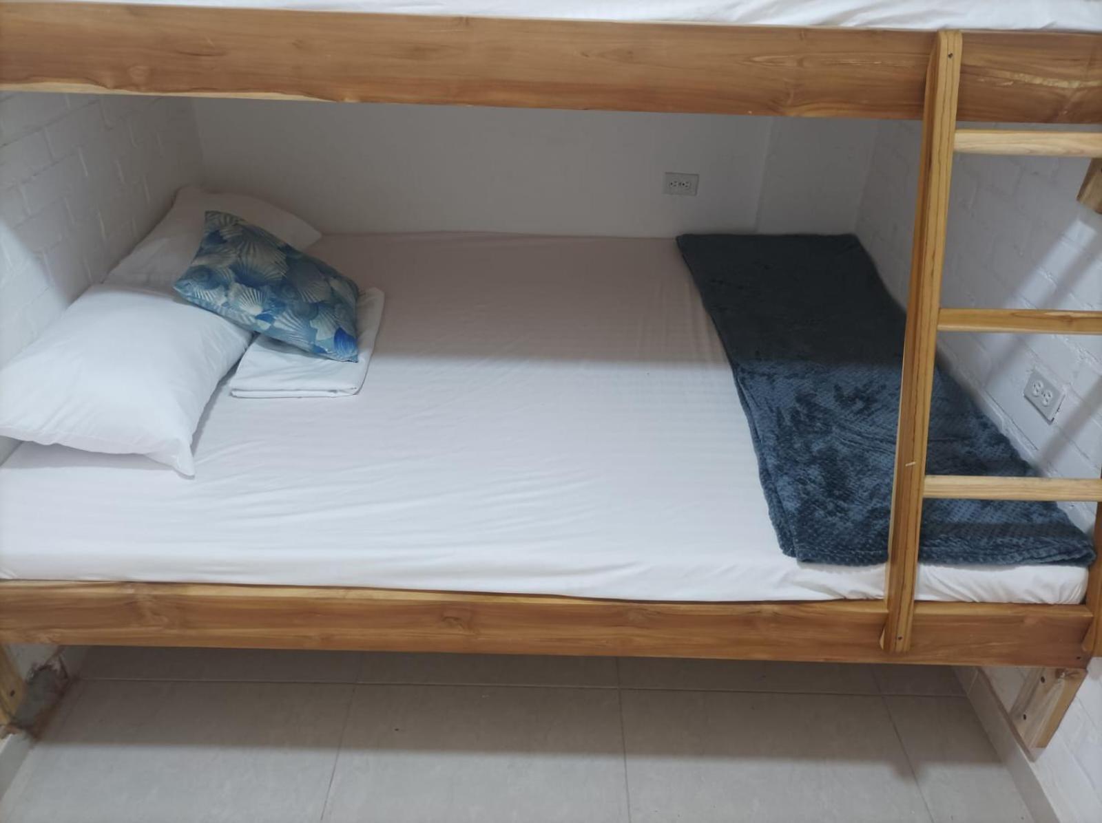 Catalleya Hostal *