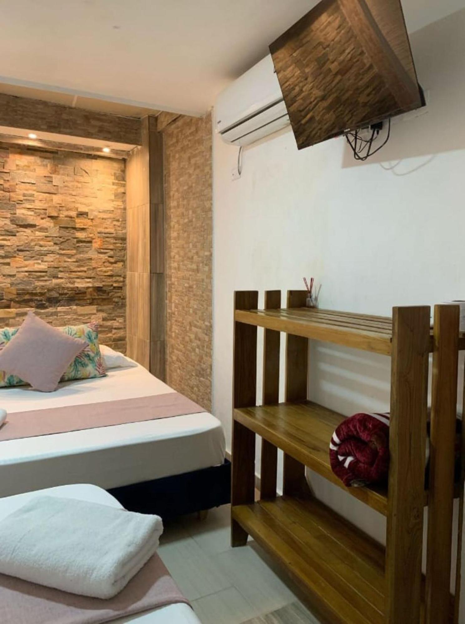 Catalleya Hostal