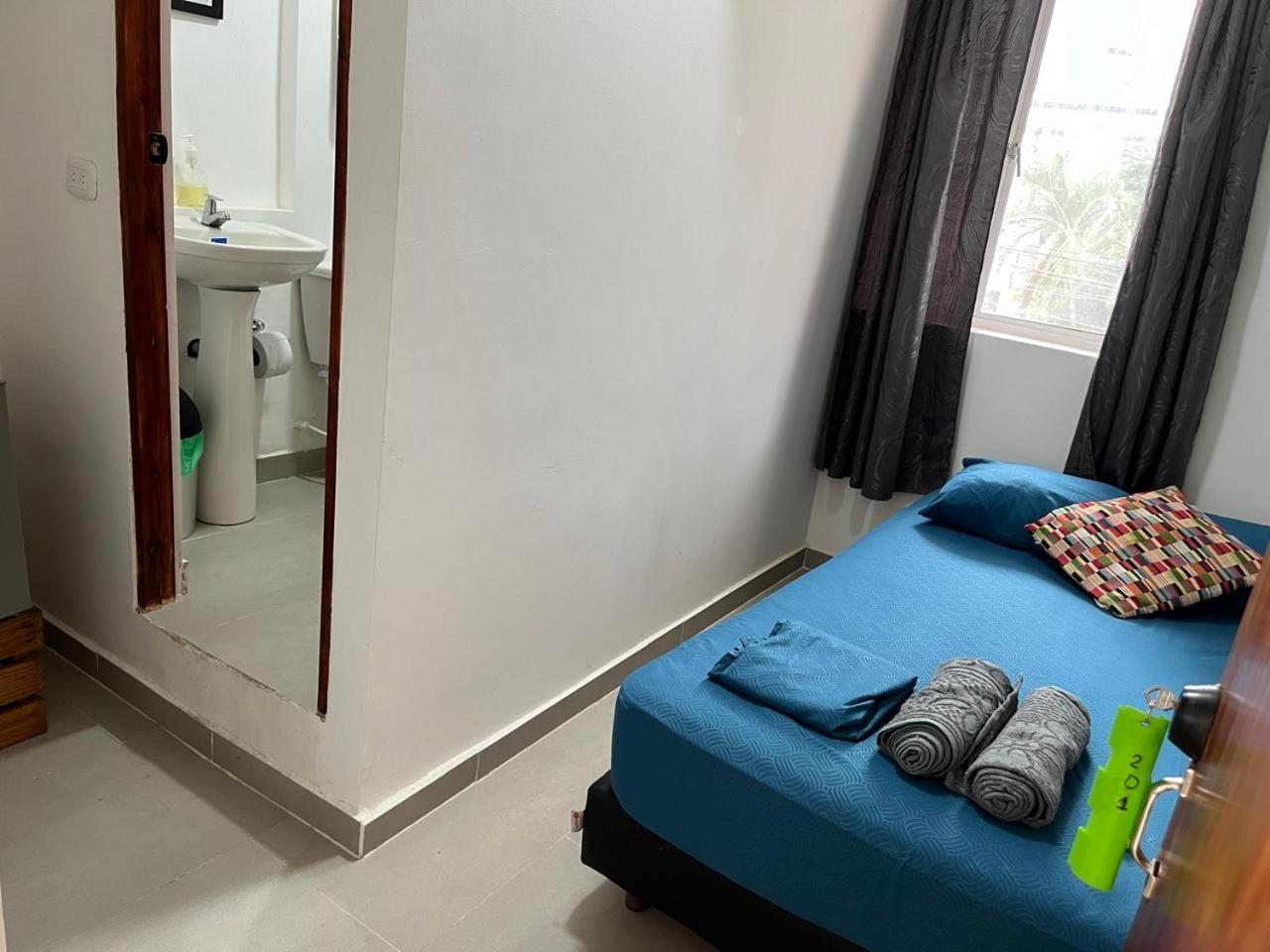 Habitación en casa particular Cerca De La Playa 201 *