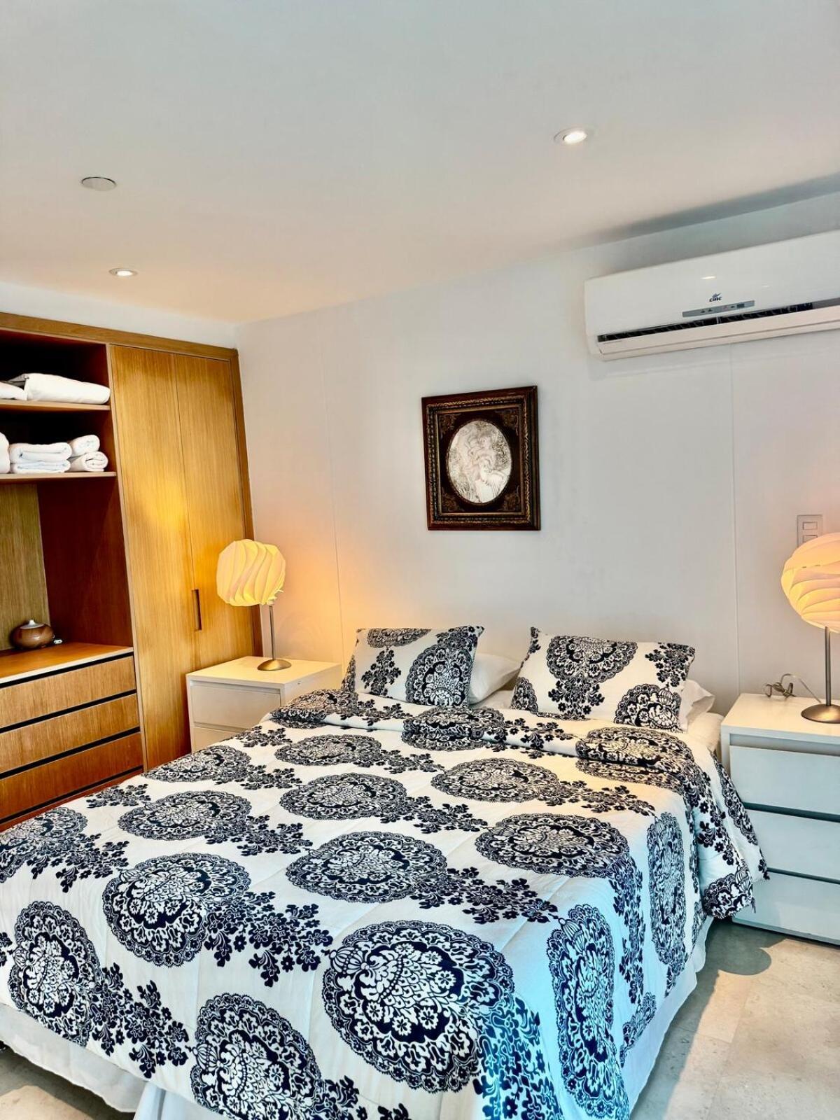 Apartment Beautiful 2 Bedroom Ocean View In *