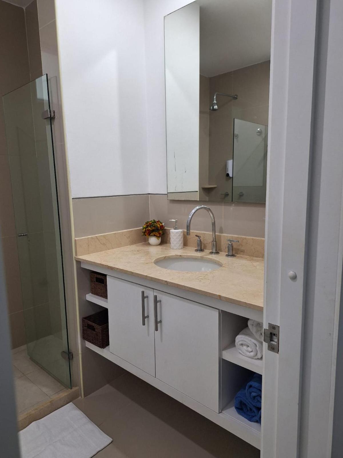 Apartamento Lujoso Apto Con Vista Al Mar En Morros Ultra *