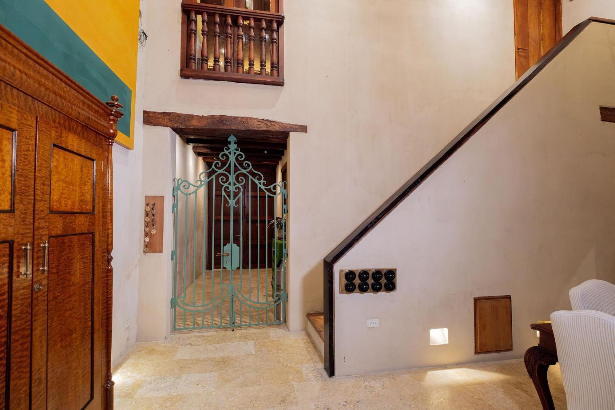 Lujosa Casa 5hab Jacuzzi & Piscina Сasa de vacaciones