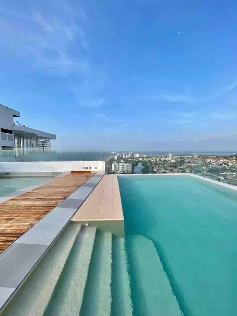 Moderno Y Lujoso Con Vista Al Mar Piso 1903 - Cerca A Ciudad Amurallada Apartamento *