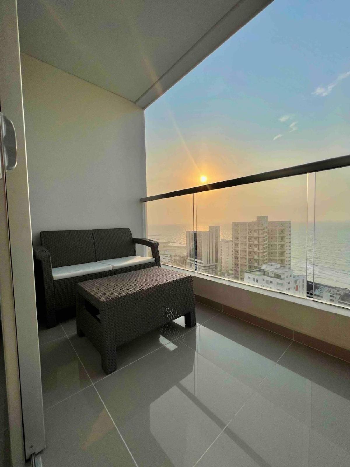 Moderno Y Lujoso Con Vista Al Mar Piso 1903 - Cerca A Ciudad Amurallada Apartamento