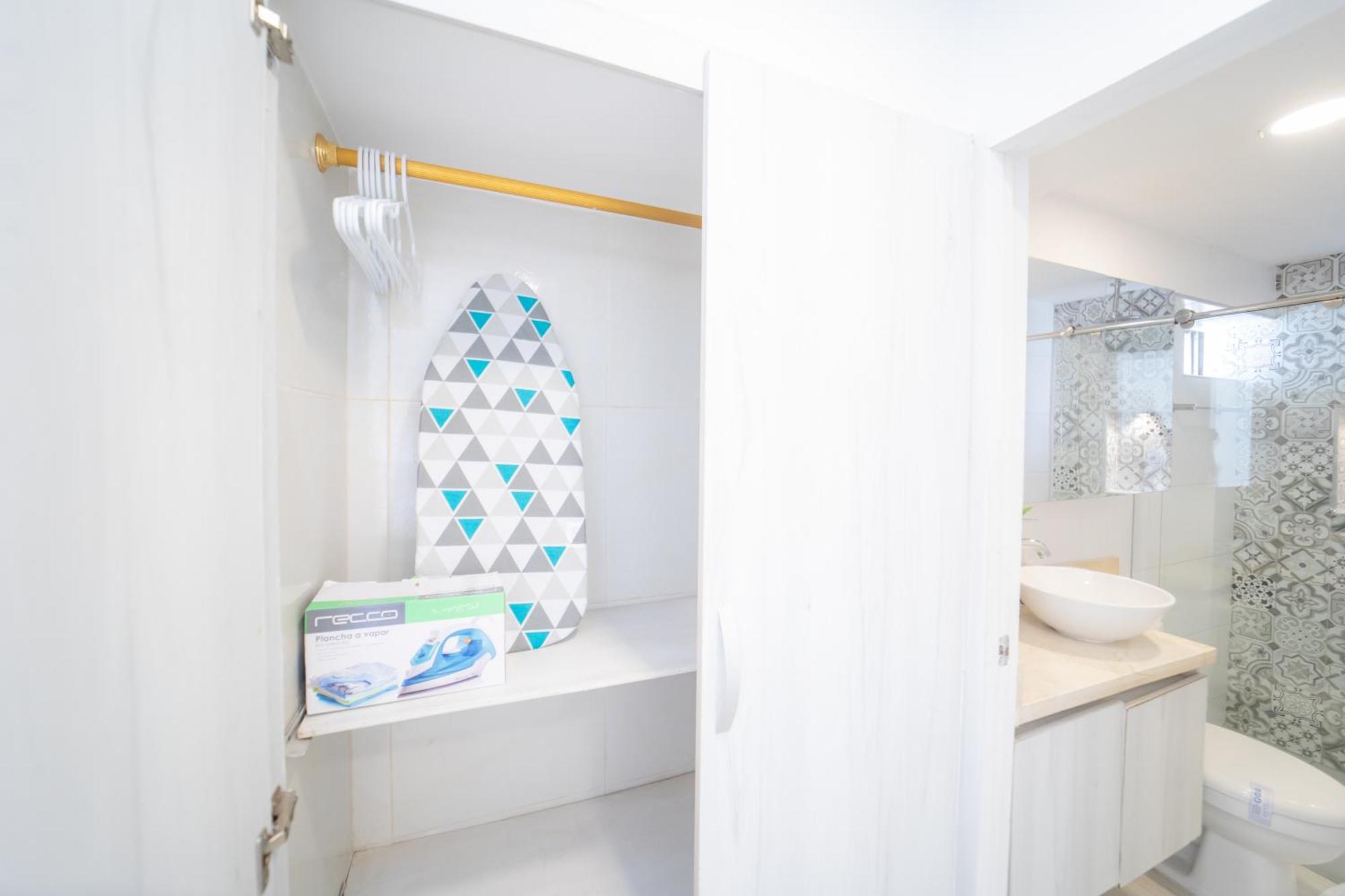 Beach-front With 2 Beds, Aircon &