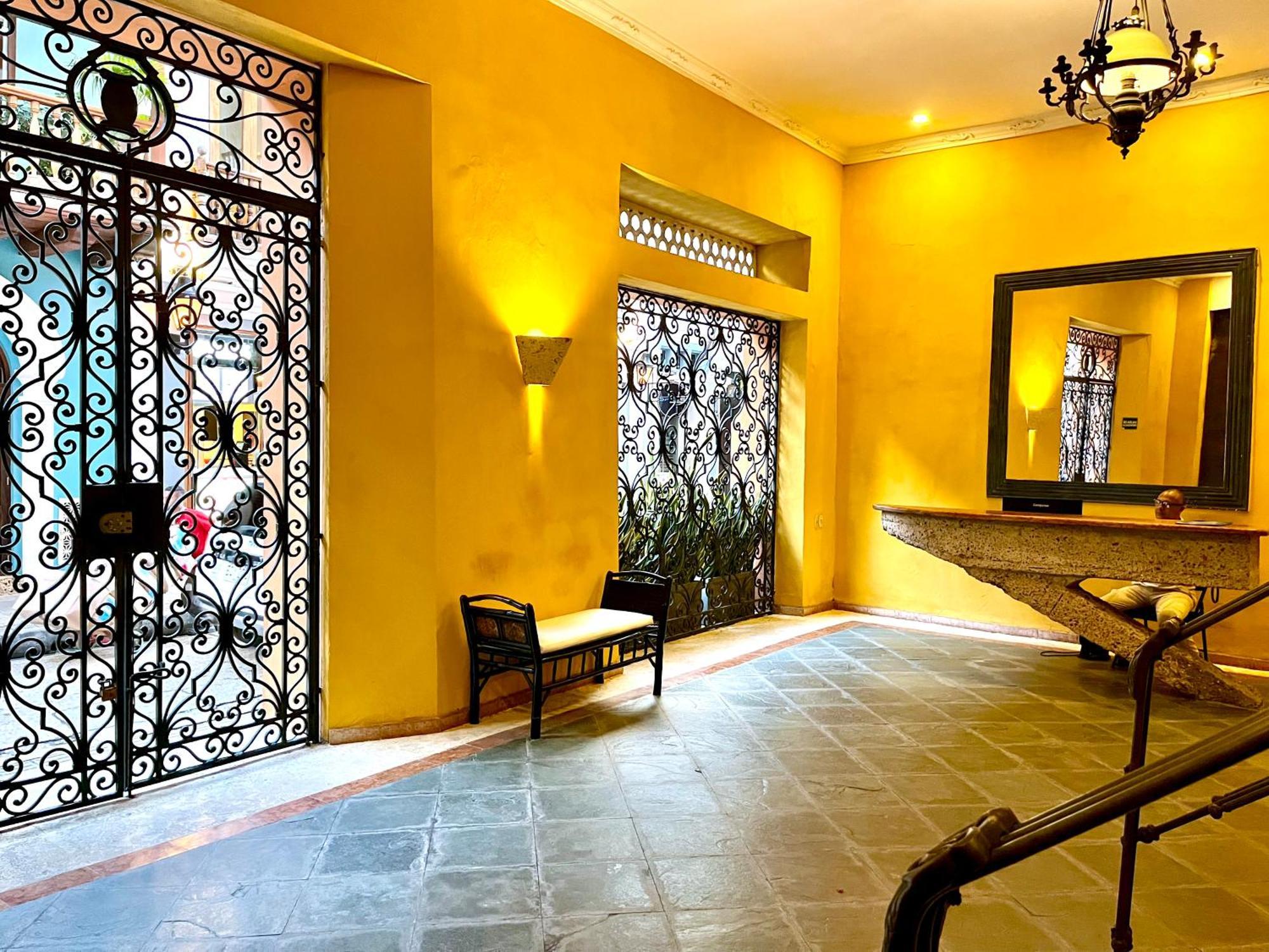 Elegant Duplex In The Heart Of Historic Cartagena * Cartagena