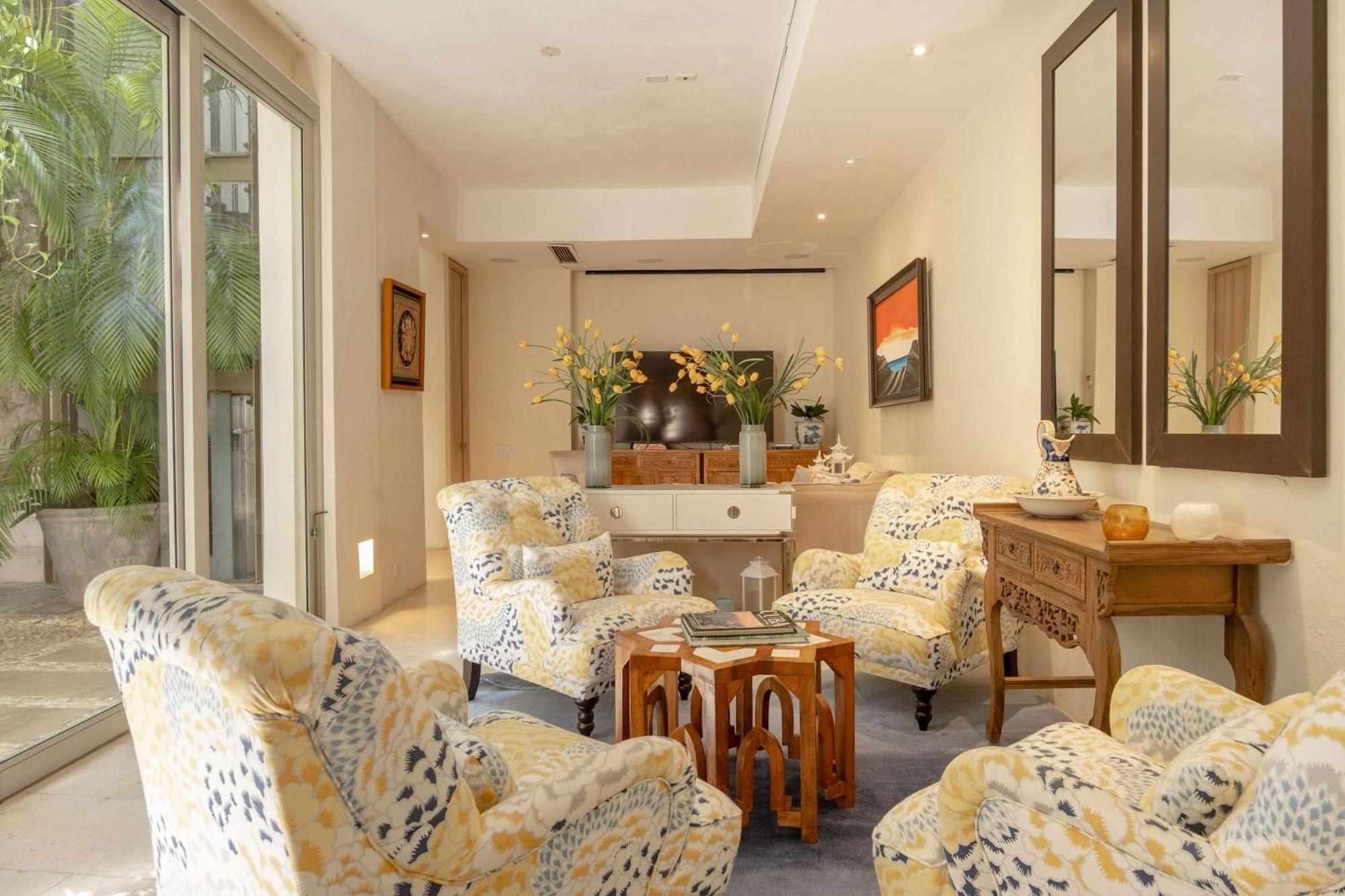 Fantastic House With Amazing Pool In