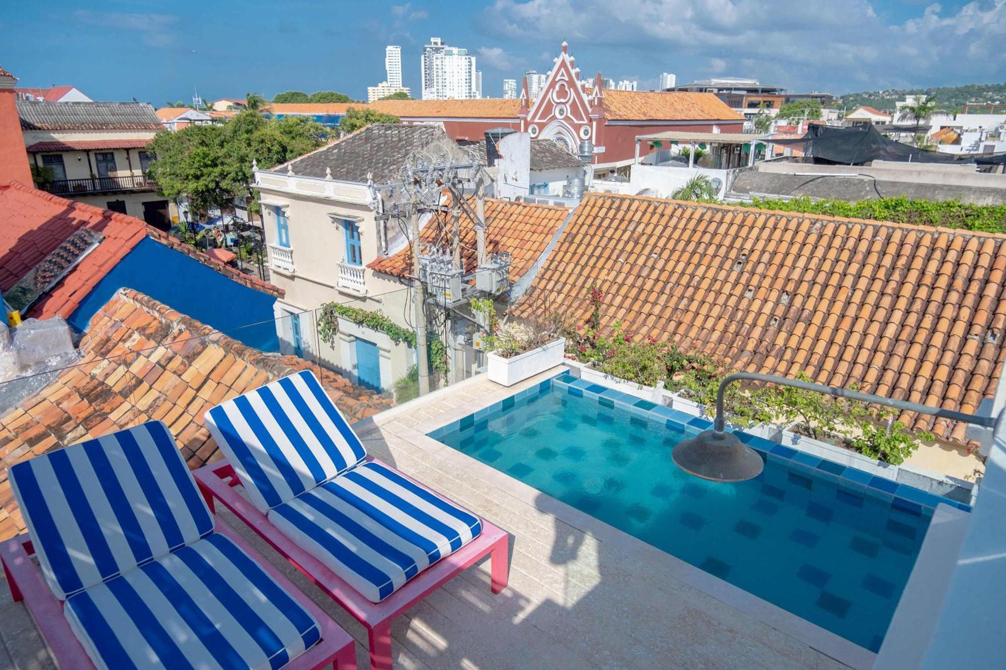 Apartamento Fantastic House With Amazing Pool In *