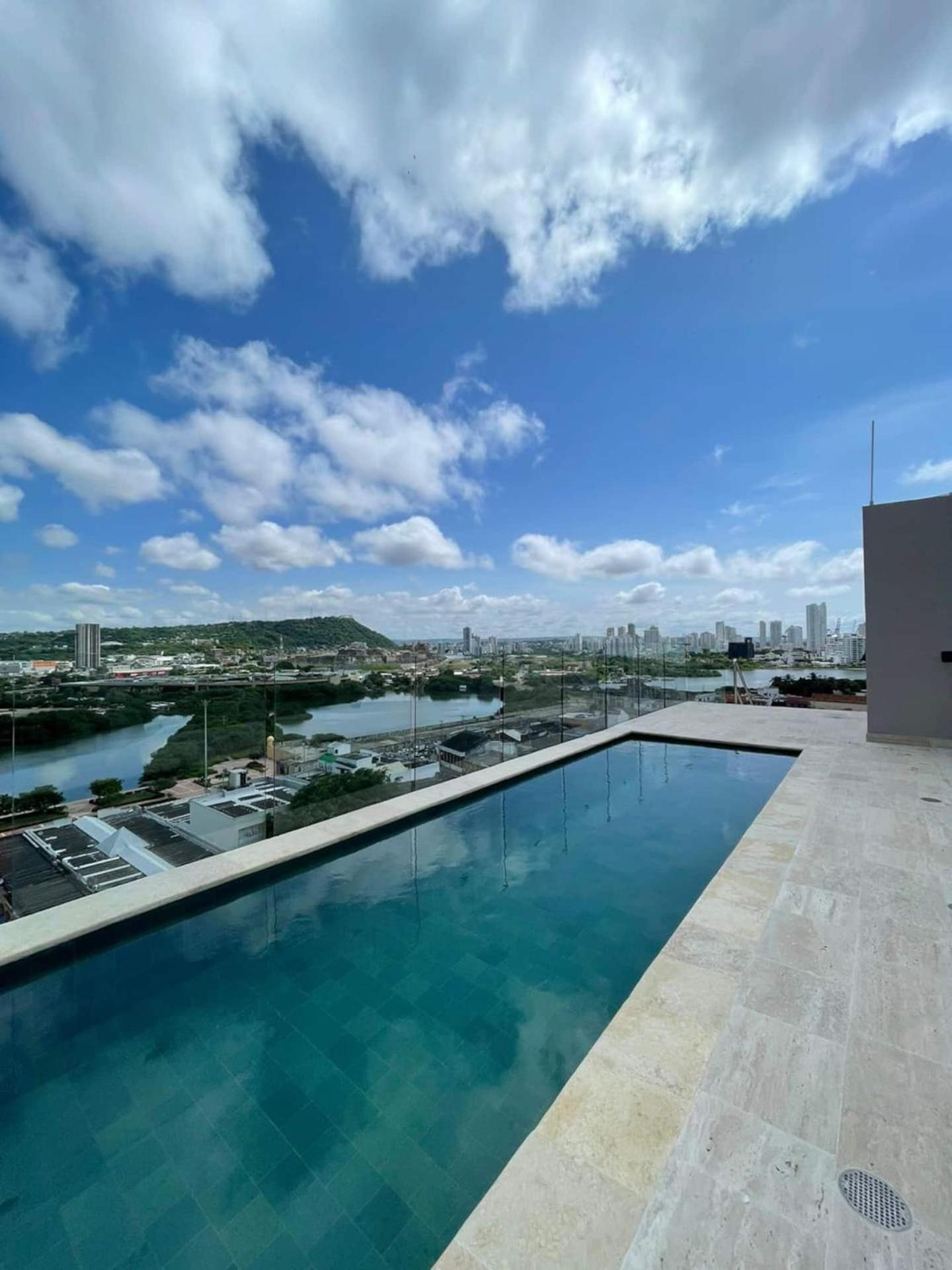 Stunning Loft - Historic Center - Rooftop Pool *
