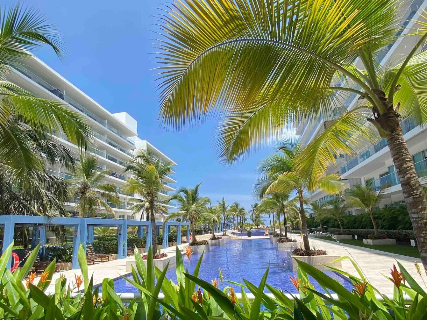 2br Luxury Beachfront With Direct Access Apartment