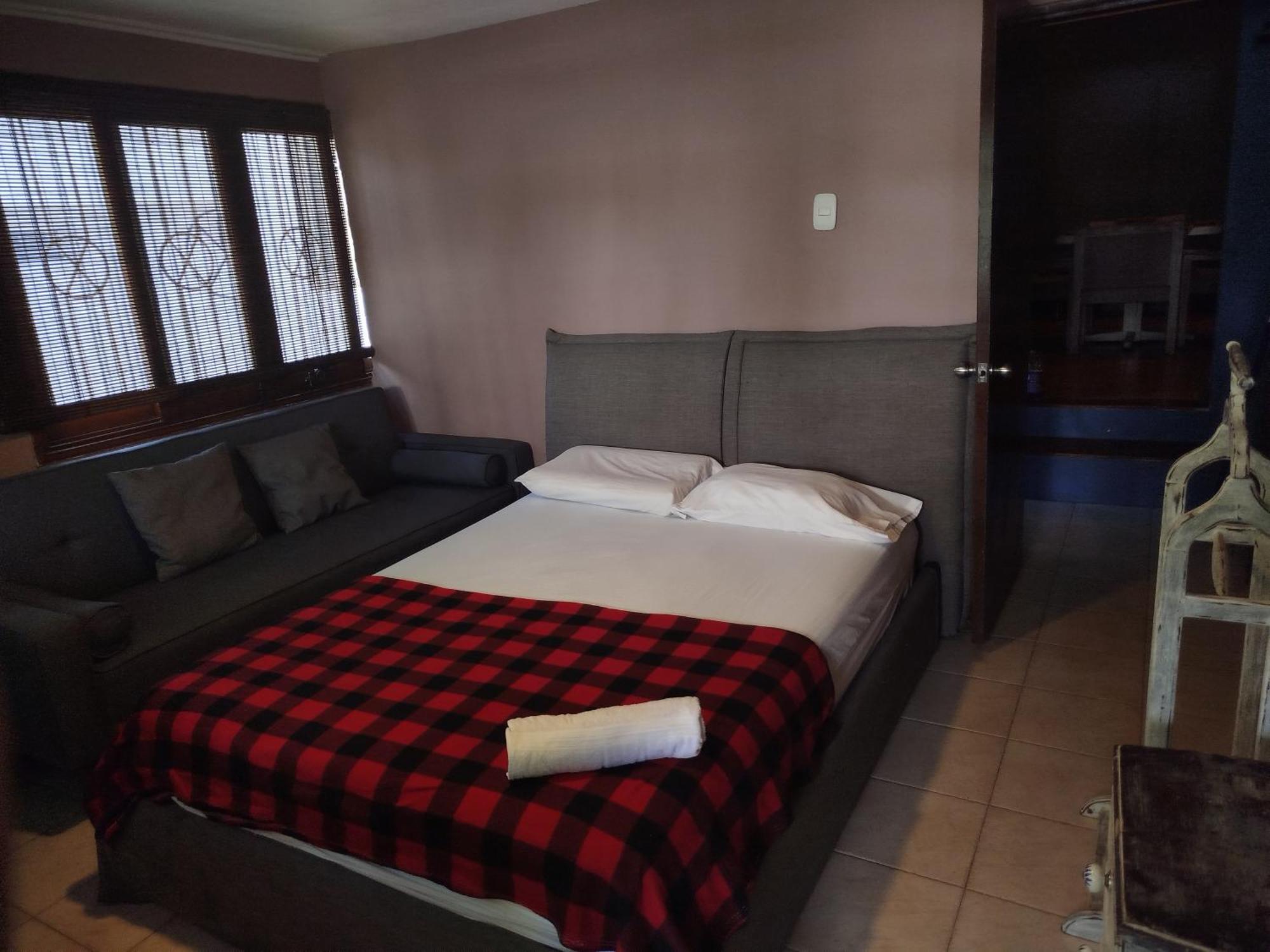 Milan Hotel *