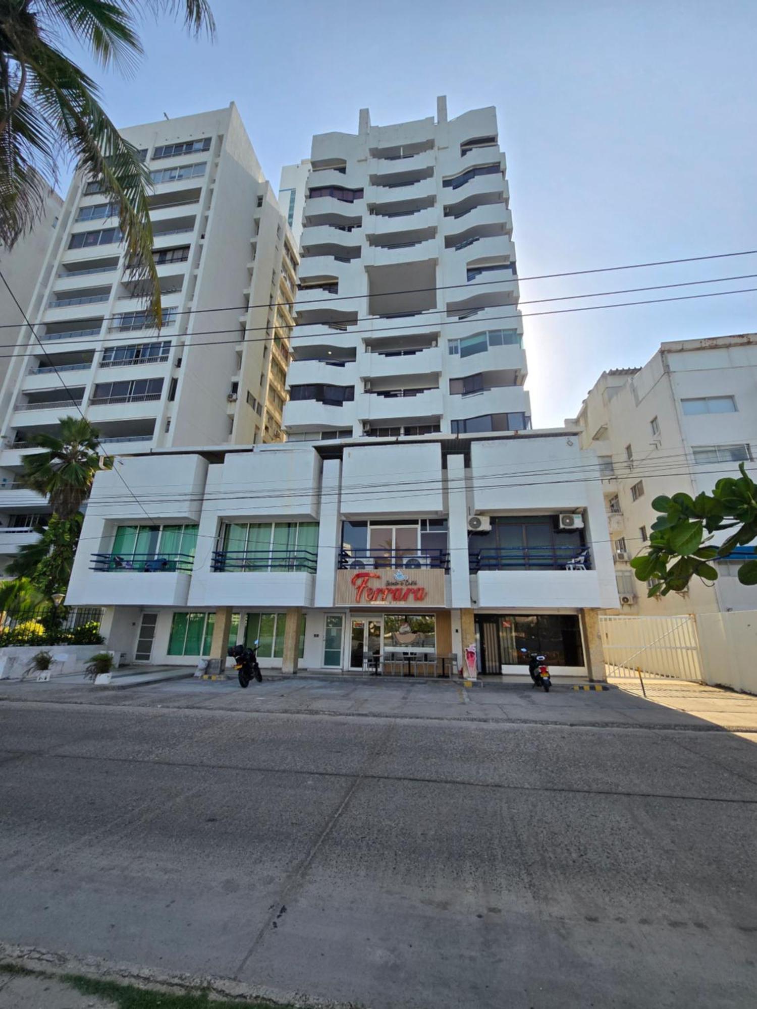 Apartahotel Marina Del Rey Gaitan *