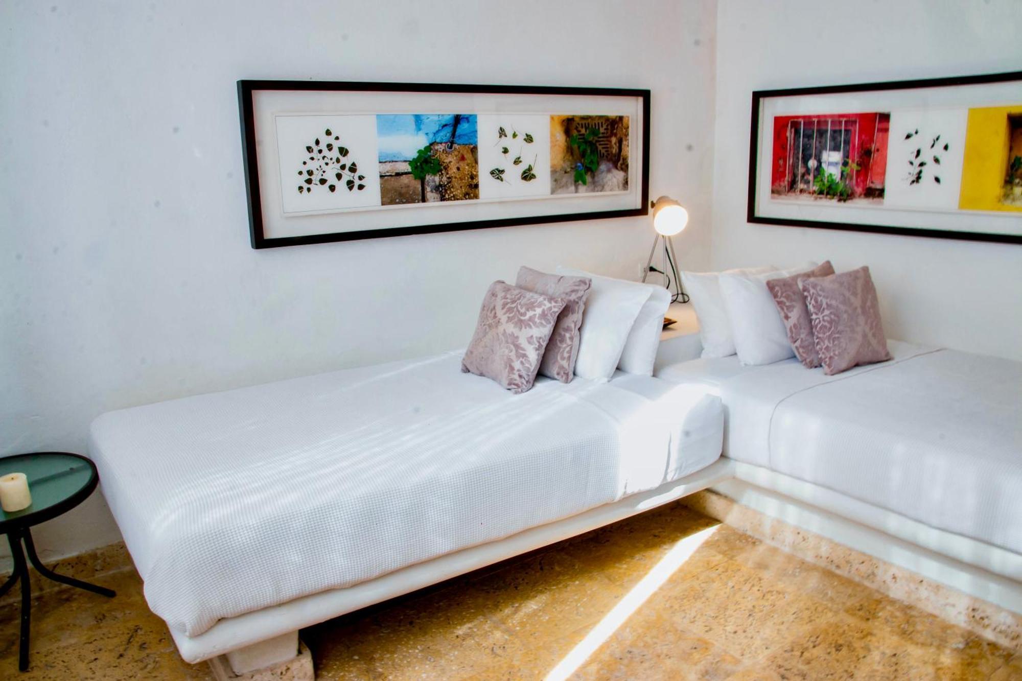 5 Bedroom Inside Of The Walled *